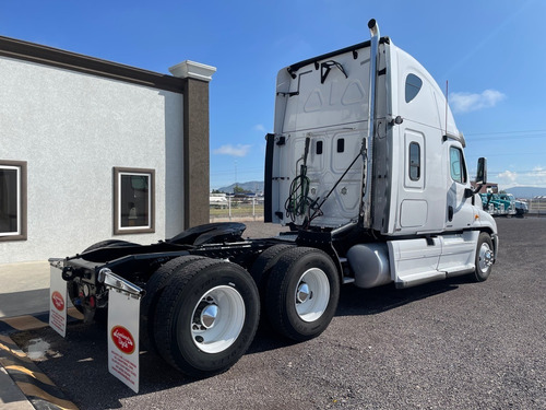 Imagen 8 de 15 de Freightliner Cascadia