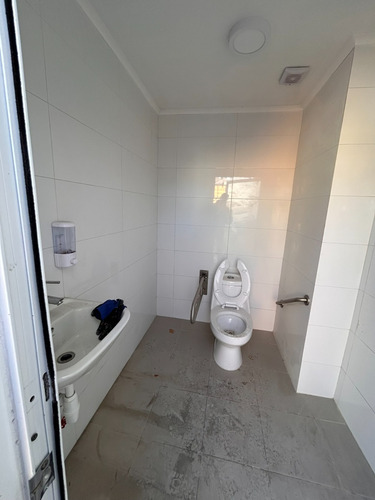 Casa Con Destino Comercial Y Recepciones Finales Al Día