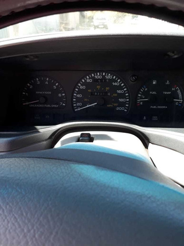Imagem 2 de 9 de Ford Taurus