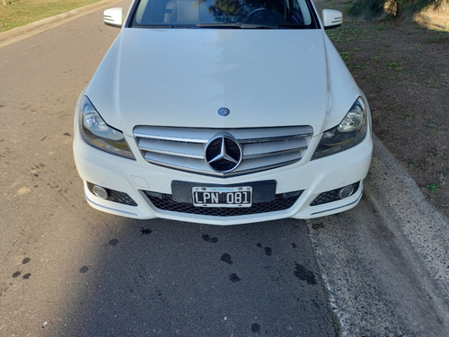 Imagen 7 de 7 de Mercedes Benz 220