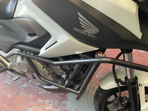 Imagen 7 de 25 de Honda Nc 700 2015 Impecable