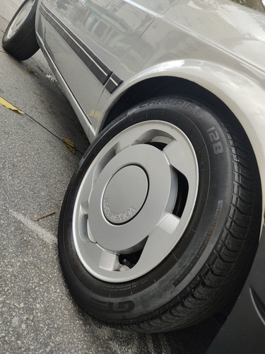 Imagem 10 de 10 de Volkswagen Gol Quadrado 1.8