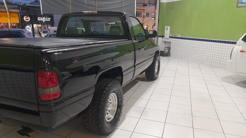 Dodge Ram V8