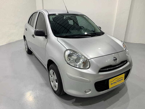 Nissan March 1.0 4p Flex
