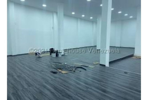 Imagen 8 de 17 de #21-26362 Excelente Local Comercial Ubicado En Chacao