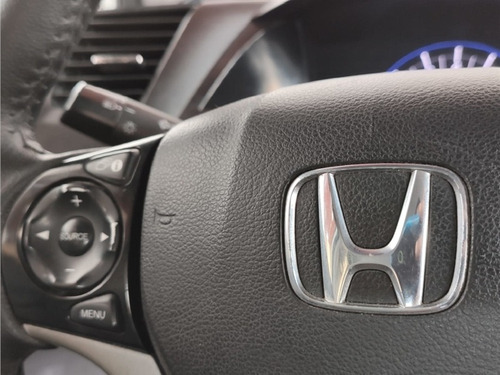 Imagem 8 de 14 de Honda Civic 1.8 Lxs 16v Flex 4p Automático