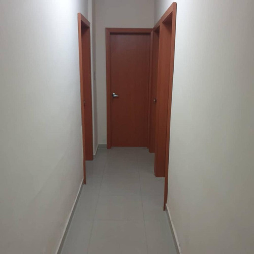 Imagen 6 de 11 de Apartamento En Alquiler Urb. Base Aragua 0412-8887550