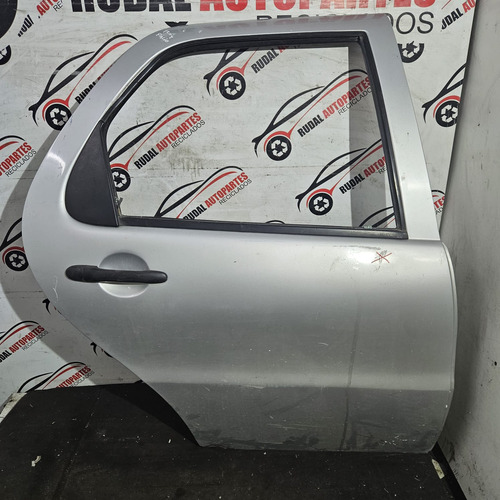 Puerta Trasera Derecha Fiat Palio Gris