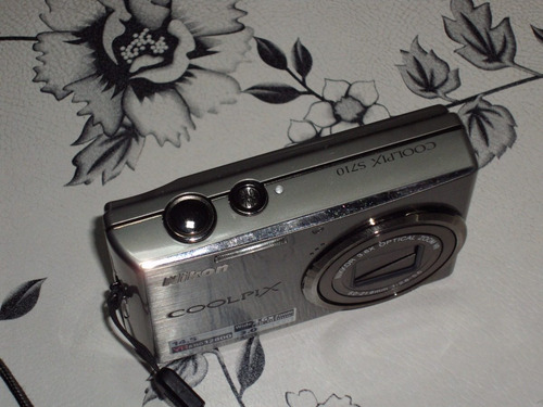 Câmera Digital Nikon Coolpix S710 Com Defeito Na Objetiva