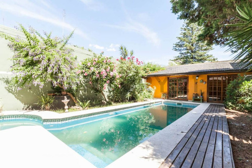 Venta De Casa 5 Ambientes En Lanús Este