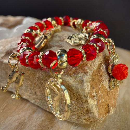 Pulseiras Pomba Gira C/ Pingente - Umbanda/ Candomblé Comprimento 6 Cm Cor Sete Saias Diâmetro 6