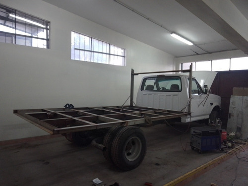 Imagen 19 de 21 de Ford F350 Xl