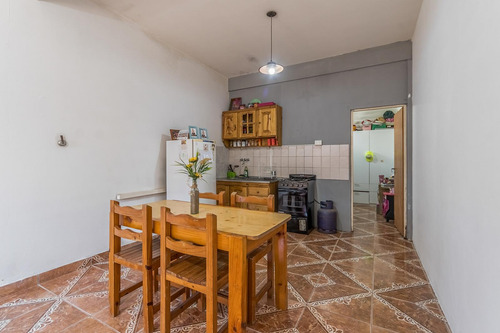Venta En Block De Dos Departamentos De 2 Ambientes Sobre Lote 350 M2 En General Rodriguez