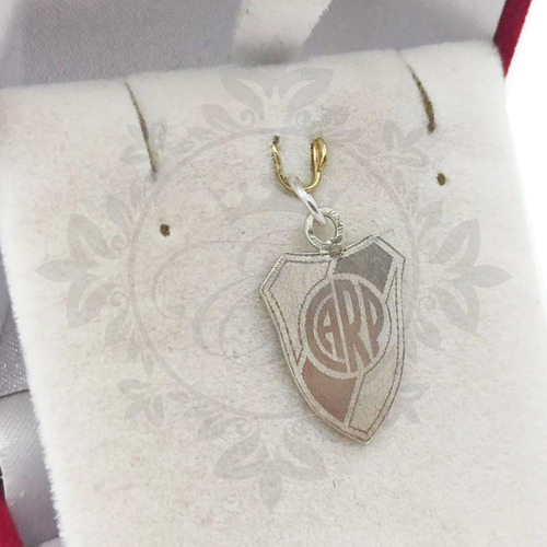 Dije Hombre River Plate Plata 925 Escudo Medalla Plata Color Plateado