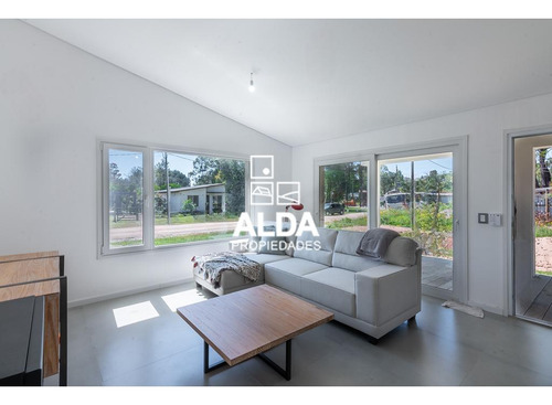 Casa Punta Colorada Piriápolis 2 Dorms Venta Ca501392
