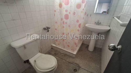 Raiza Suárez Alquila Local Comercial Ubicado En Zona Privilegiada Del Este 2 5 1 1 5 1 4 Con 300 M2 Con Gran Potencial Comercial Y Fácil Acceso Al Transporte Público, Comercios, Colegios, C. Comercial