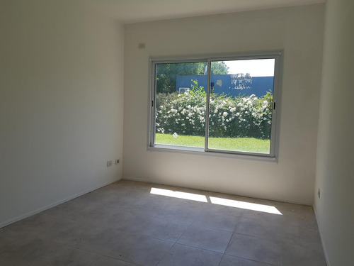 Imagen 14 de 28 de Casa En Venta - Bº La Comarca - Tigre