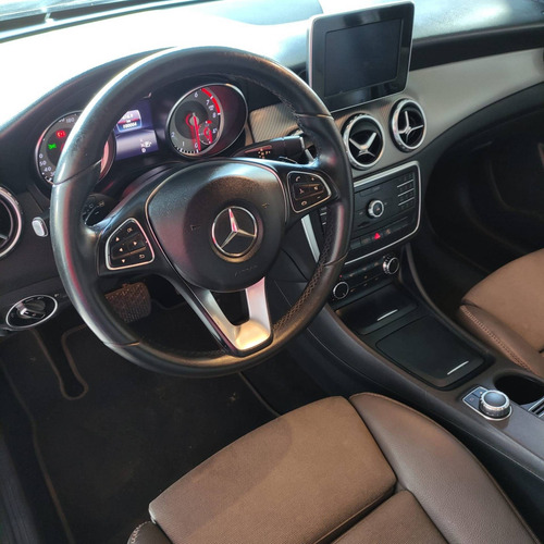 Imagem 7 de 11 de Mercedes-benz Gla 200 1.6 Cgi Style 16v Turbo Flex 4p