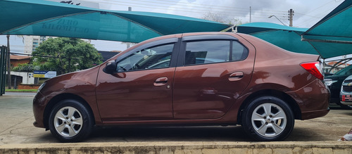 Renault Logan 1.6 Dynamique Hi-power 4p
