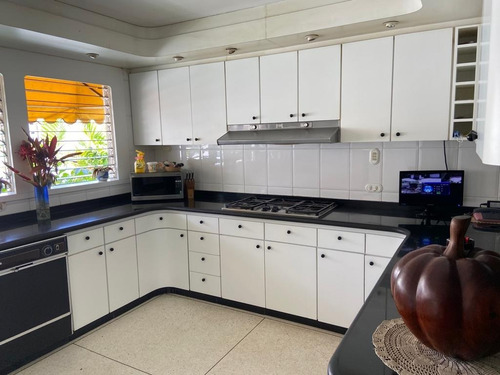 Imagen 13 de 15 de Casa En Venta Valle Arriba Calle Roraima Cerca De Las Mercedes 2000 Mts De Terreno