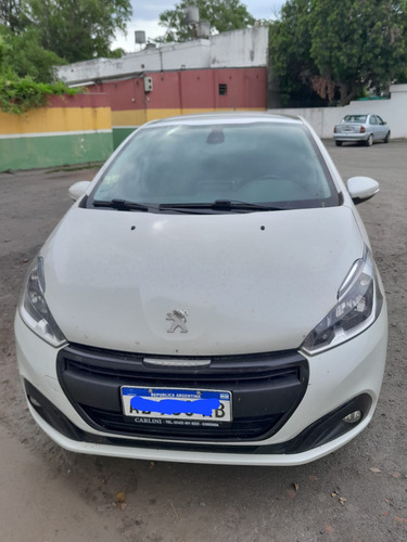 Peugeot 208 1.6 Feline
