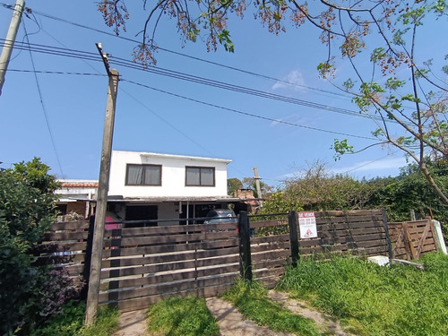 Venta Casa 4 Dormitorios Punta Rieles Con Cochera