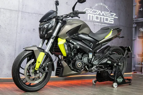 Bajaj Dominar 400 2022