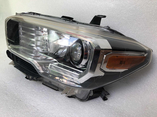 Faro Izquierdo Toyota Tacoma 16-18 Uso Original