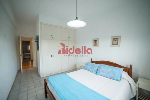 Venta De Apartamento 2 Dormitorios En Península, Punta Del Este