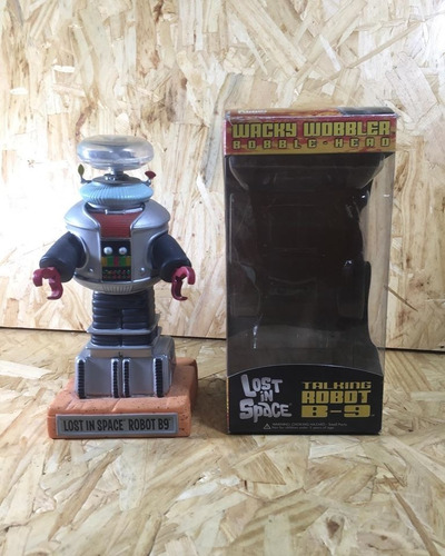 Funko Wacky Wobbler Robot B9 Lost In Space Con Sonido