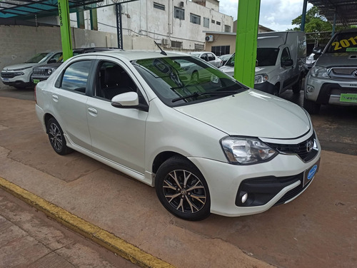 Toyota Etios 1.5 Platinum Sedan 16v Flex 4p Automático