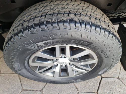 Imagem 6 de 12 de Toyota Hilux 2.7 Srv 4x2 Cd 16v Flex 4p Automático