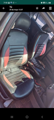 Volkswagen Voyage 1.6 Highline 101cv 2012