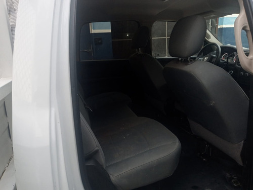 Imagen 5 de 12 de Ram 4000 Crew Cab