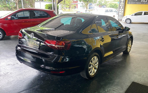 Imagem 23 de 25 de Volkswagen - Jetta 2.0 Trendline Tiptronic Flex Aut. - 2016