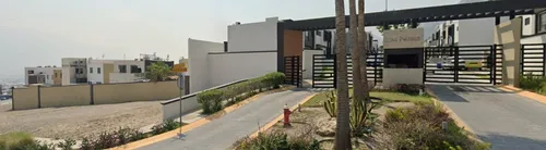 Aproveche Oportunidad, Casa De Remate Bancario En Valle Del Sereno, Fracc. Las Nubes. Col. Real Del Valle Santa Catarina-nuevo León