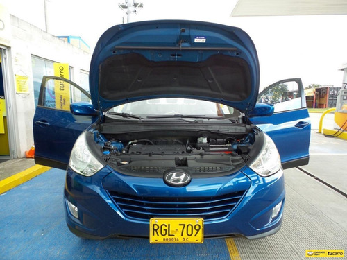 Imagen 10 de 15 de Hyundai Tucson Ix35 Gl