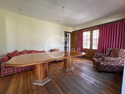 Casa En Venta De 6 Dorm. En Santo Domingo