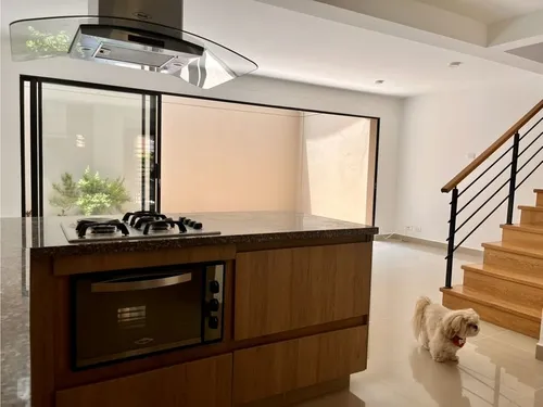 Casa Duplex En Arriendo En Unidad Abierta, A 2 Cuadras Del Parque De San Antonio