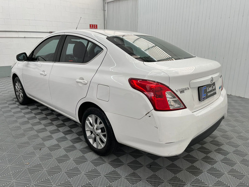 Nissan Versa 1.6 16v Sv Aut. 4p