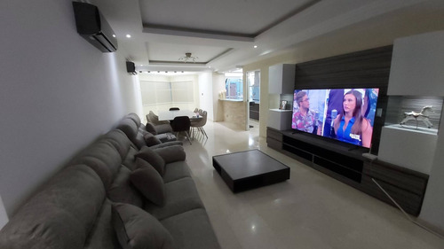 Imagen 4 de 14 de Venta Apartamento De Lujo Las Chimeneas