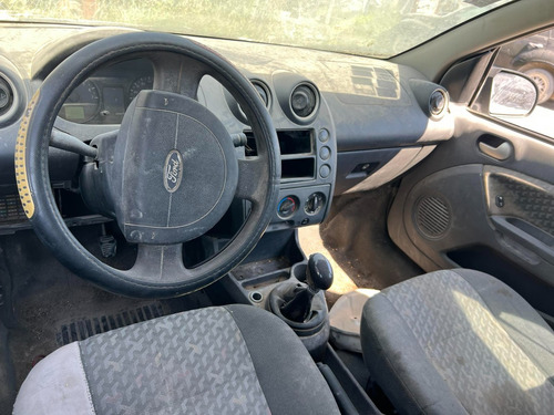 Ford Fiesta 2004 Se Vende En Partes