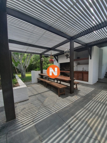 Venta Casa 6 Suites En Punta Ballena- Ref: 205902