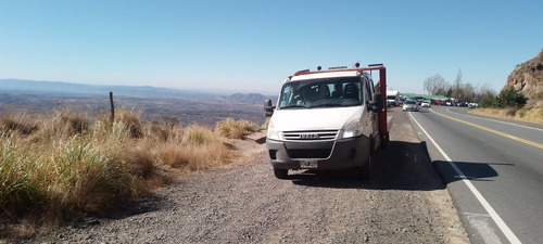 Imagen 2 de 5 de Iveco Daily Doble Cabina