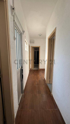 Apartamento Ph/patio Interno/acepta Banco - La Blanqueada