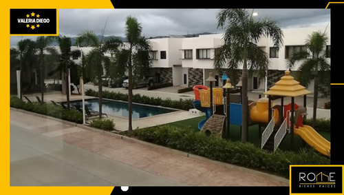 Vendo Casa En Los Tamarindos, Ixtapa Centro. Vd