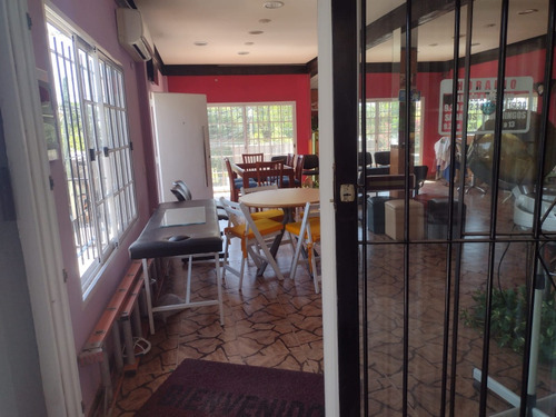 Alquila Salón De 64 M2 Planta Alta