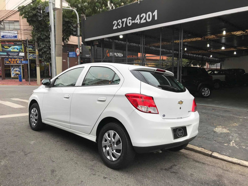 Imagem 5 de 15 de Chevrolet Onix 1.0 Mpfi Lt 8v Flex 4p Manual 2012/2013