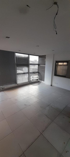 Galpón C/ Oficina En Villa Ballester