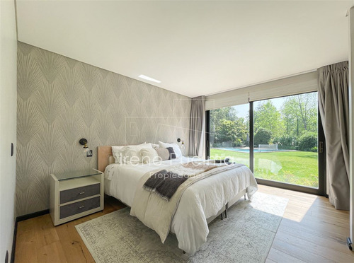 Vende Casa Impecable En Golf De Manquehue En Lo Barnechea
